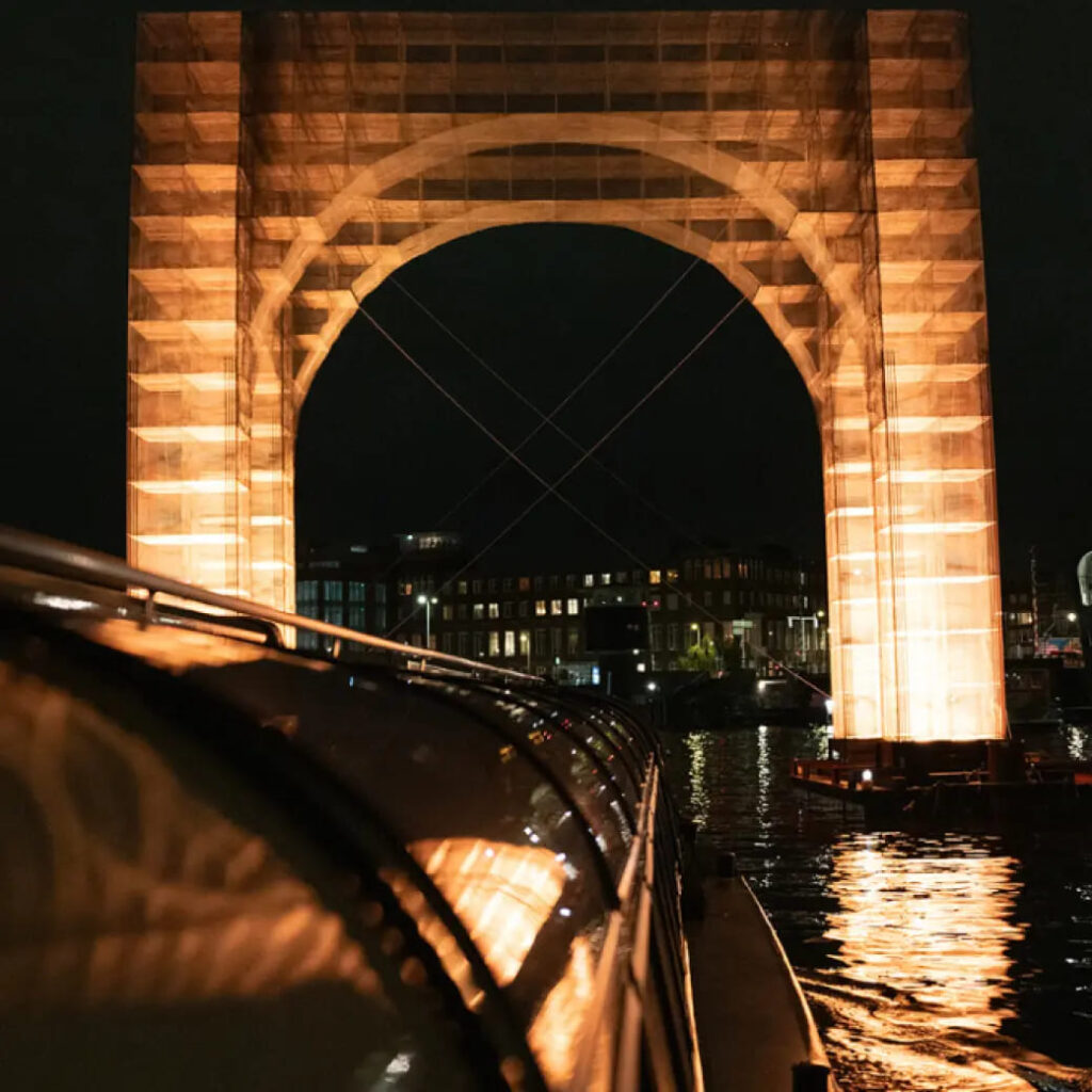 amsterdam light festival canal cruise