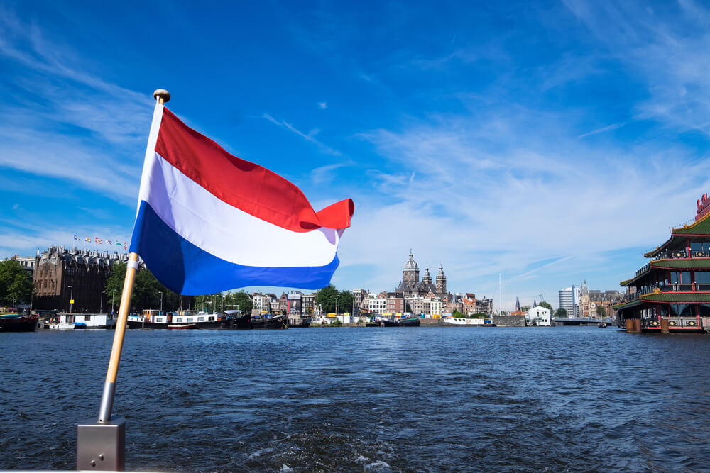 what are the real benefits of a river cruise in amsterdam