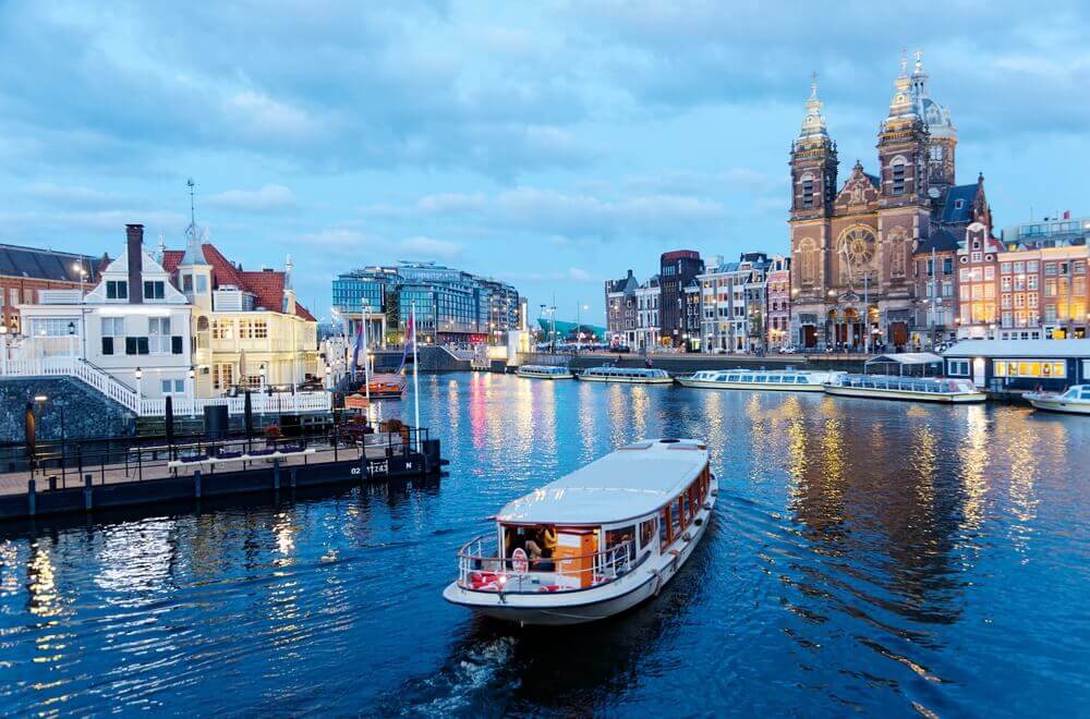what river cruises start in amsterdam